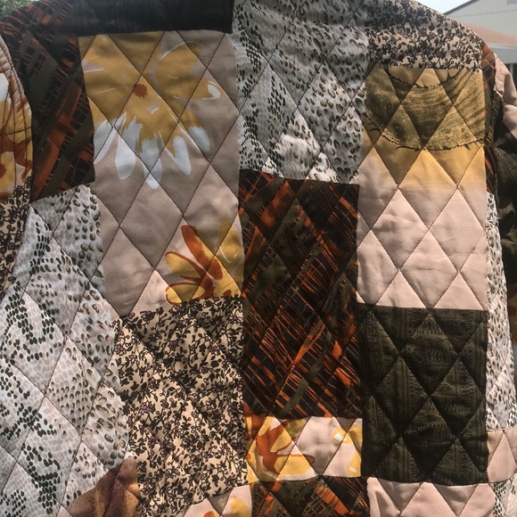 Quilted REVERSIBLE Jacket - Picture 2 of 7